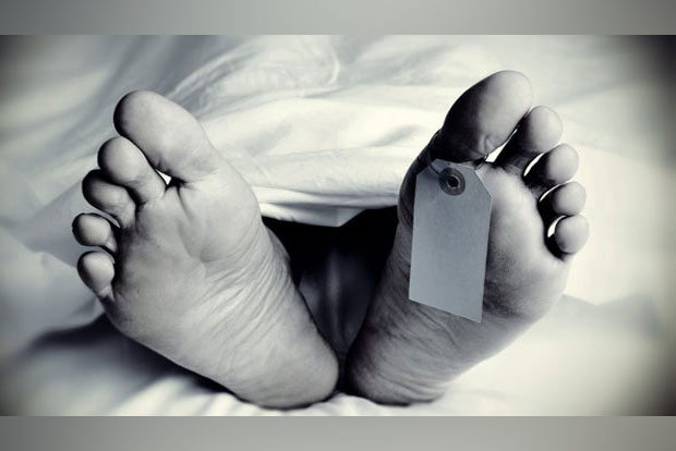 Woman stays with husbands body for 4 days at home, claims he was asleep