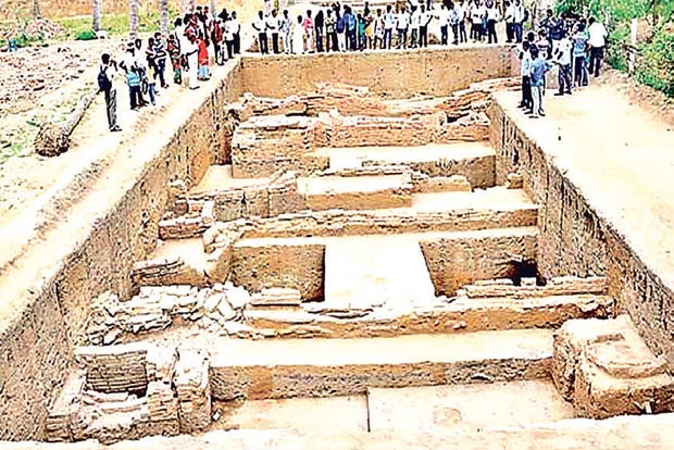 Tamils mastered nanotechnology 2,500 years ago, Keezhadi pottery provides evidence, says Minister