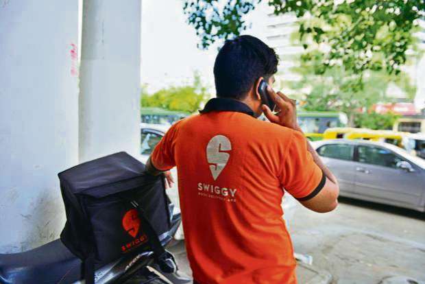 HUA ministry joins hands with Swiggy to take businesses of street food vendors online HUA ministry joins hands with Swiggy to take businesses of street food vendors online