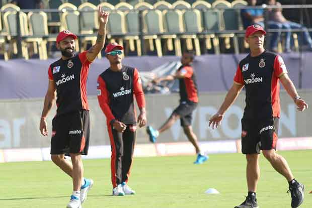 RCBs death over bowling a headache for Kohli