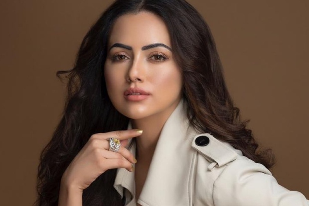 Sana Khan quits showbiz lifestyle to follow orders of my Creator