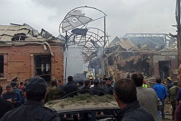 Azeris and ethnic Armenians fight before planned talks with Russia