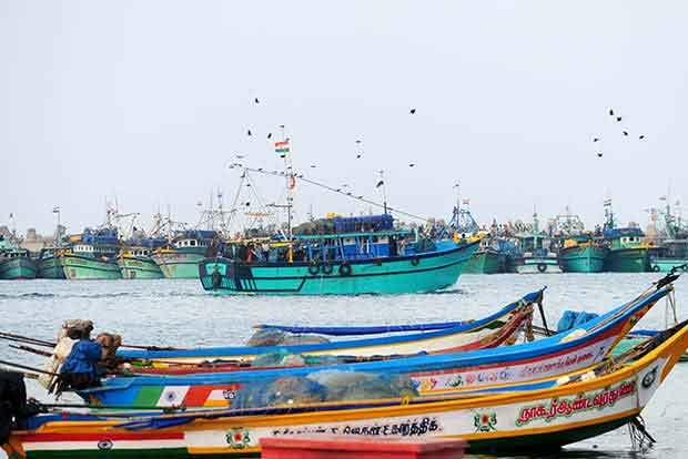 Met warns of strongwinds, rain, asks fishers not to venture out