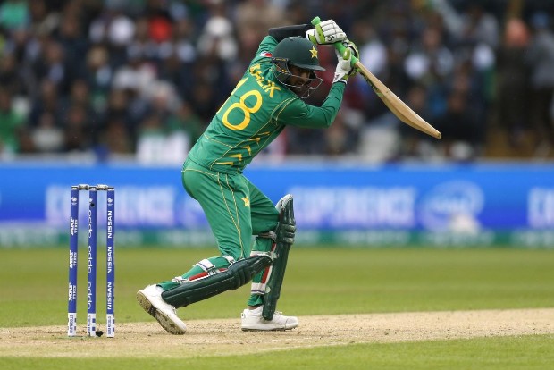 Shoaib Malik becomes 3rd player to cross 10,000 runs in T20Is