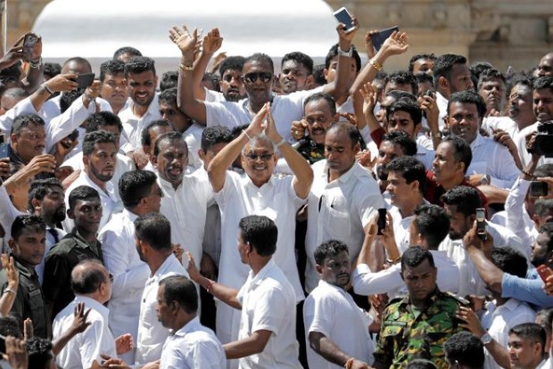 Buddhist monks oppose Lankan governments proposed 20A