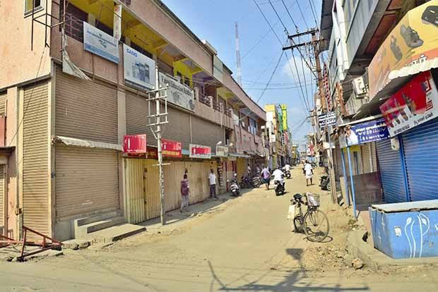 Shops, other businesses to now open till 10 pm in TN