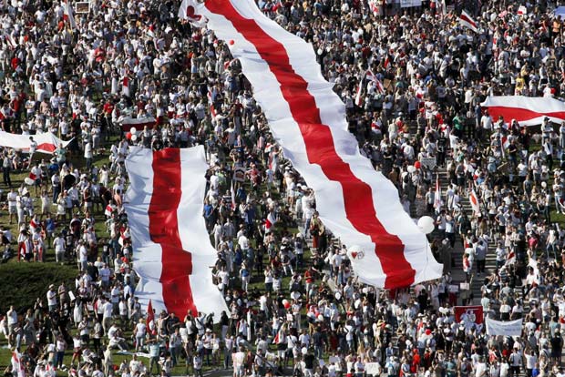 EU awards human rights prize to Belarus opposition EU awards human rights prize to Belarus opposition