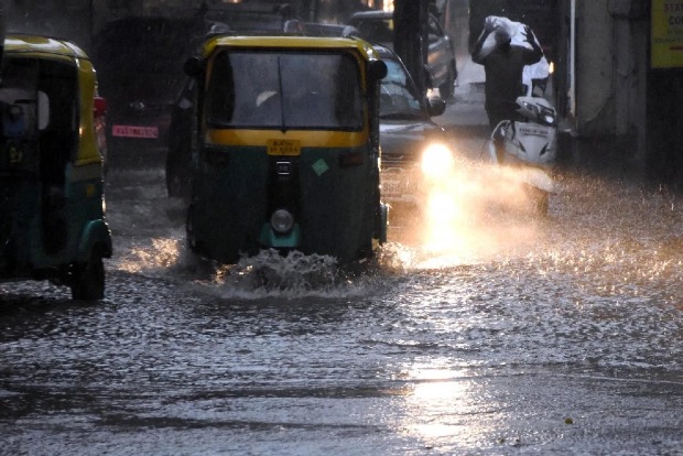 Bengaluru rains: Ktaka CM announces compensation of Rs 25,000 for affected families