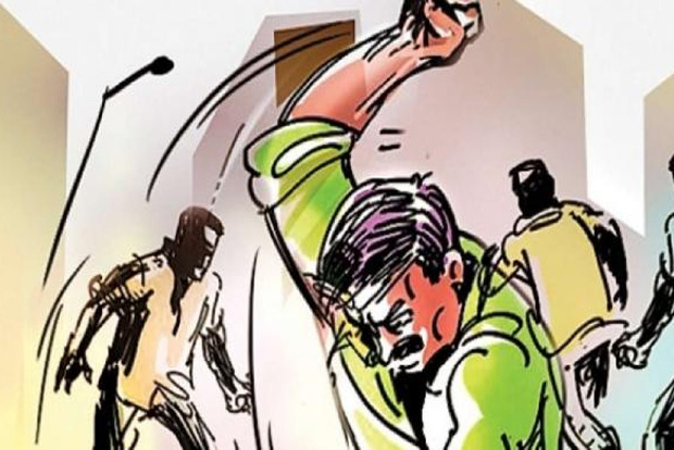 Gang kills auto driver in front of his family in Tiruchy