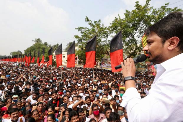 Poster row: DMK protests foisting of cases against party workers