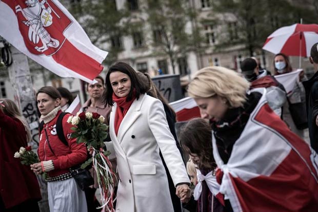 Opposition urges more Belarusians to back strike in face of colossal pressure