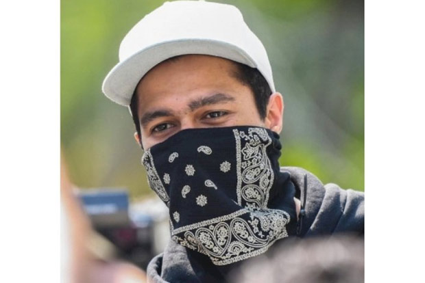 Vicky Kaushal urges fans to mask up