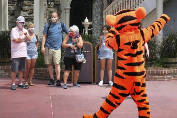Disney World to lay off 11,000 amid pandemic