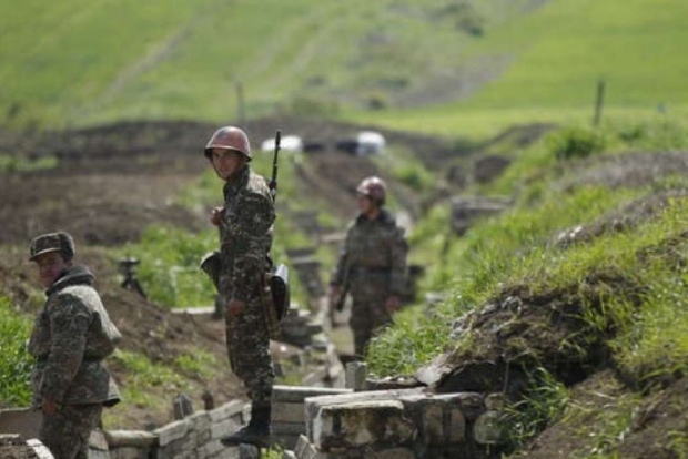 Armenia asks Moscow for help amid Nagorno-Karabakh fighting