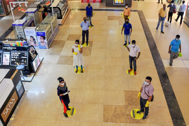 Withdrawing lockdown might spell trouble, opine residents Withdrawing lockdown might spell trouble, opine residents