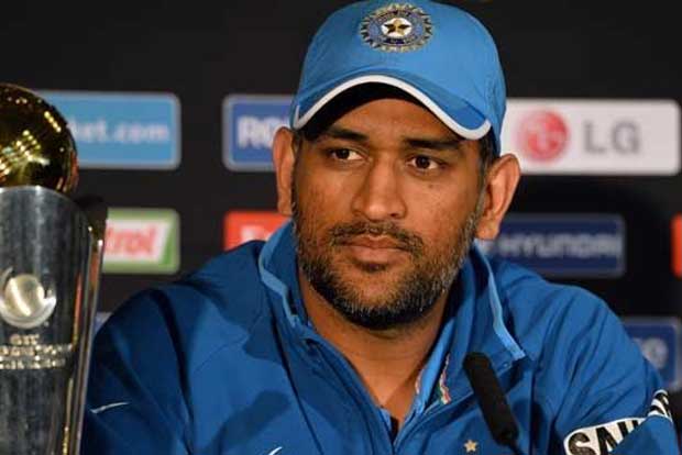 Worlds best combat plane gets best fighter pilots: Dhoni on Rafale induction