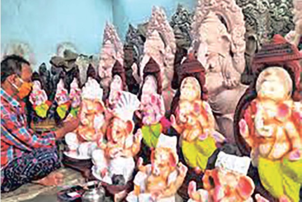 Now, Khadi Commission offers online booking of Lakshmi-Ganesh idols