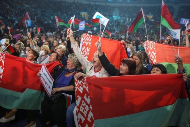 Belarus opposition offers talks as U.N. hears fears of another iron curtain