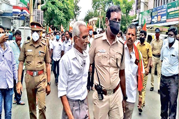 Man seeks Rs 15 lakh assured in polls, beaten up by BJP cadre Man seeks Rs 15 lakh assured in polls, beaten up by BJP cadre