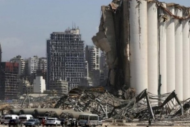 Lebanese official says dangerous containers still at Beiruts port Lebanese official says dangerous containers still at Beiruts port