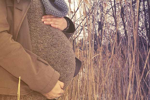 How to manage stretch marks during and post-pregnancy How to manage stretch marks during and post-pregnancy