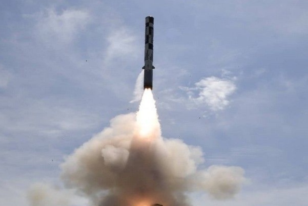 India successfully test-fires BrahMos missile India successfully test-fires BrahMos missile