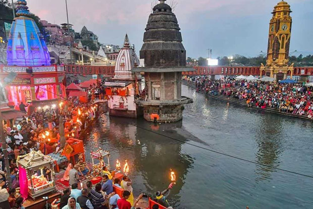 Kumbh 2021: Devotees Take Holy Dip At Har Ki Pauri Ghat
