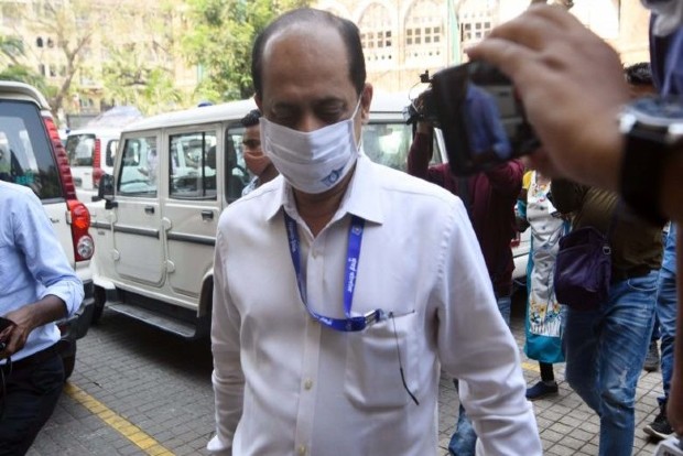 Mumbai court extends Vazes NIA custody till April 7