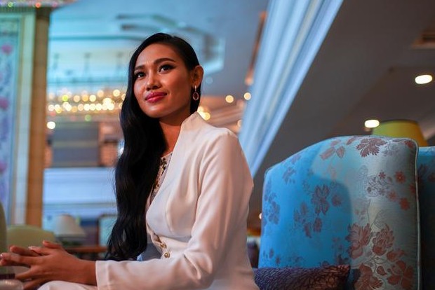 Beauty queen takes Myanmars democratic fight to international stage