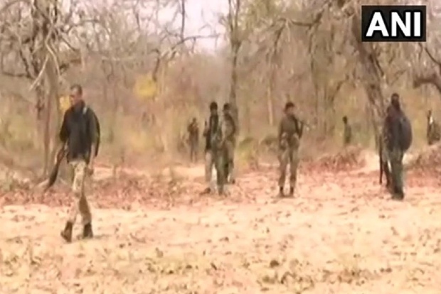 Chhattisgarh: Naxals loot over 2 dozens weapons after encounter in Bijapur