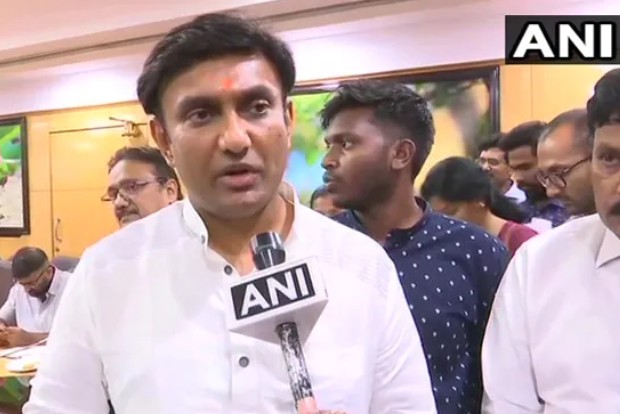 Karnataka Health Minister pledges to donate eyes