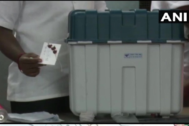Tension as poll official delays sealing of EVMs till midnight