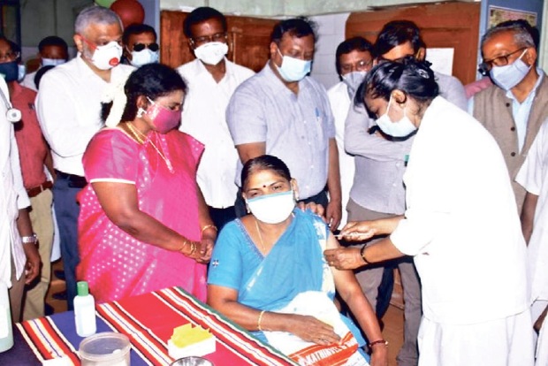 L-G Tamilisai launches mass intensive COVID vaccination camps at hotspots L-G Tamilisai launches mass intensive COVID vaccination camps at hotspots