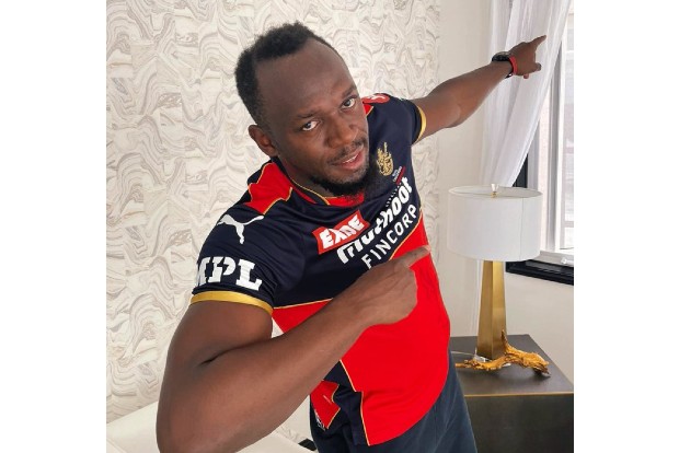 Bolt challenges Kohli, AB