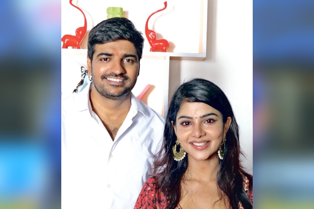 Sathish to make his debut as hero