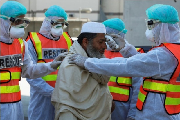 Pakistan extends COVID-19 restrictions till April 13 as infections surge