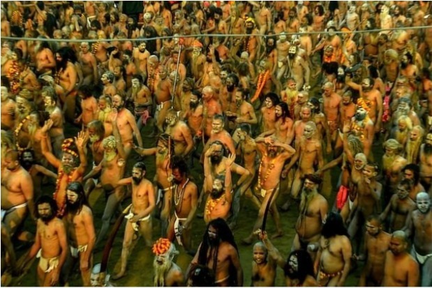 Kumbh Mela: Thousands take dip in Ganga on Shahi Snan amid rising COVID cases