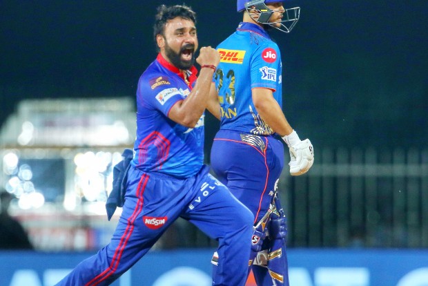 Whenever Hardik comes in, I always go for his wicket: Mishra