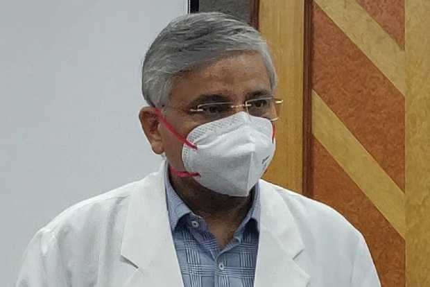 Dont hoard oxygen, taking it casually is harmful, warns AIIMS chief