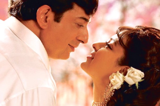 Kangana refutes rumours of Thalaivi OTT release