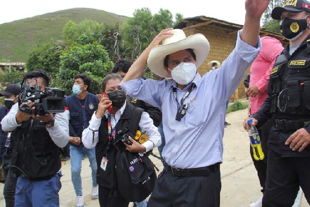 Peru socialist stretches lead in presidential race, poll shows