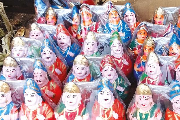 Lockdown stifling livelihood of Thanjai doll makers