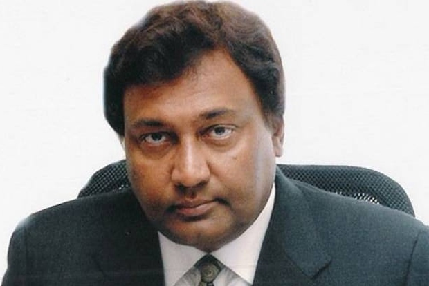 Rahul Bajaj hangs up boots as Bajaj Auto boss, Niraj Bajaj to take over