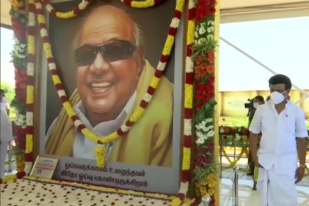 AIADMK opposes Karunanidhi Memorial library at Madurai AIADMK opposes Karunanidhi Memorial library at Madurai
