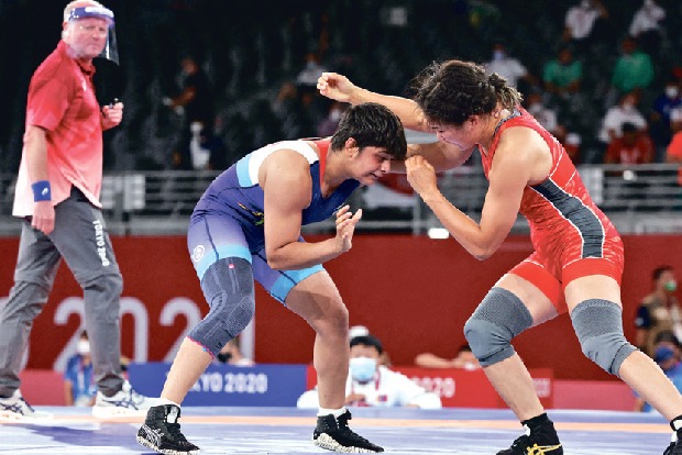 Sonam’s debut ends in first-round defeat