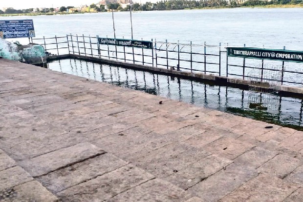 Curbs dampen festivities of Aadi Perukku along Cauvery