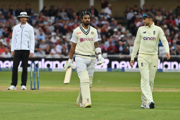 India end rain-hit day two at 125/4