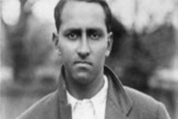 First Indian Century At Lords Was In English Colours