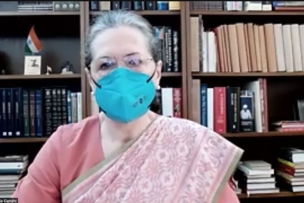 Winning 2024 polls ultimate goal, time to rise above political compulsions: Sonia to Oppn leaders