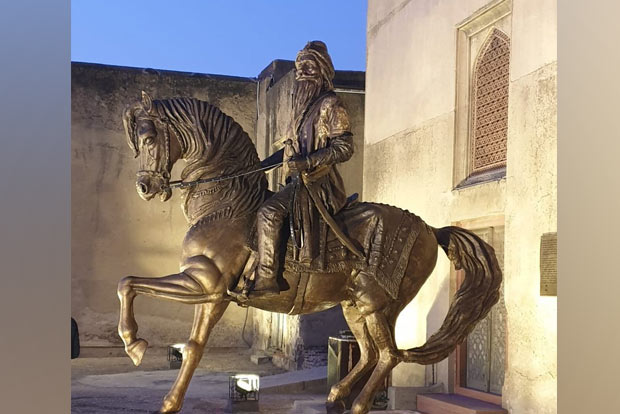 Man who vandalised Maharaja Ranjit Singhs statue in Lahore granted bail